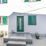 Apartmán Beautiful In Okrug Gornji *