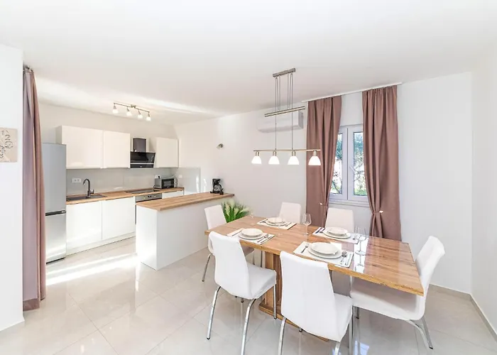 Beautiful In Okrug Gornji