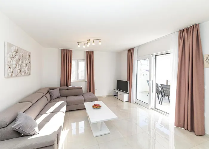 Beautiful In Okrug Gornji